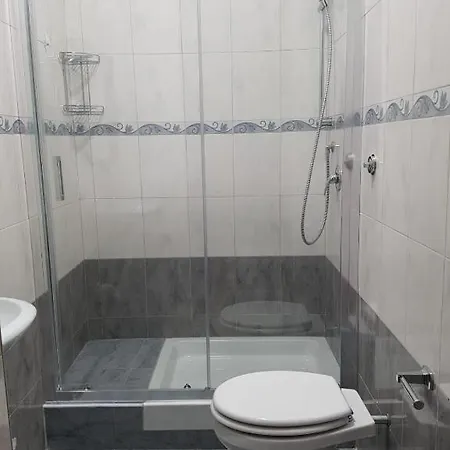 בית הארחה Bakirooms 3*
