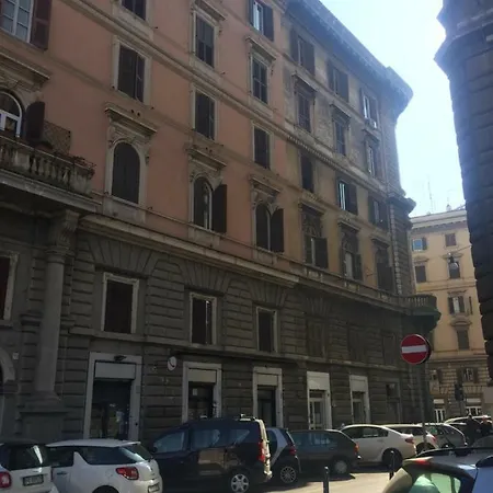 Pensionat Bakirooms Rom