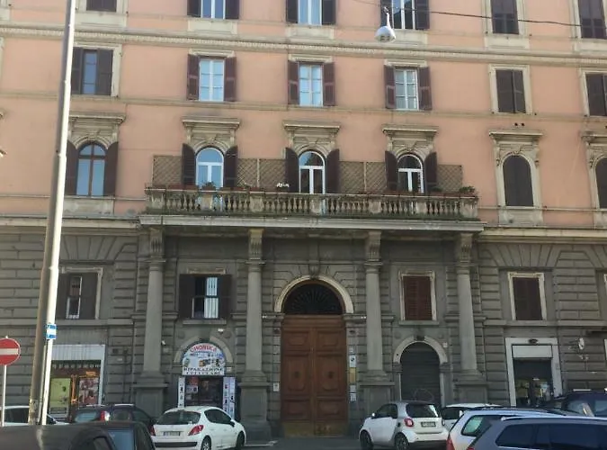 Pensionat Bakirooms 3*